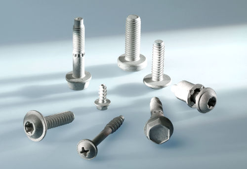 नवीनतम कंपनी समाचार के बारे में Dacromet समाधान के गुण क्या हैं?